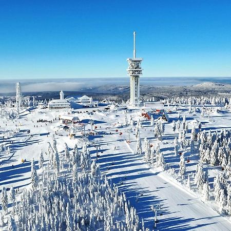 Apartman Mustang Klinovec Loučná pod Klínovcem Exteriör bild