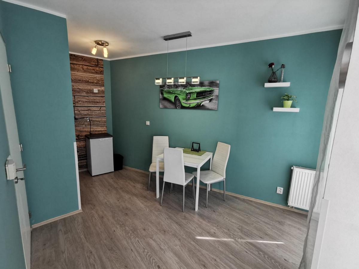 Apartman Mustang Klinovec Loučná pod Klínovcem Exteriör bild