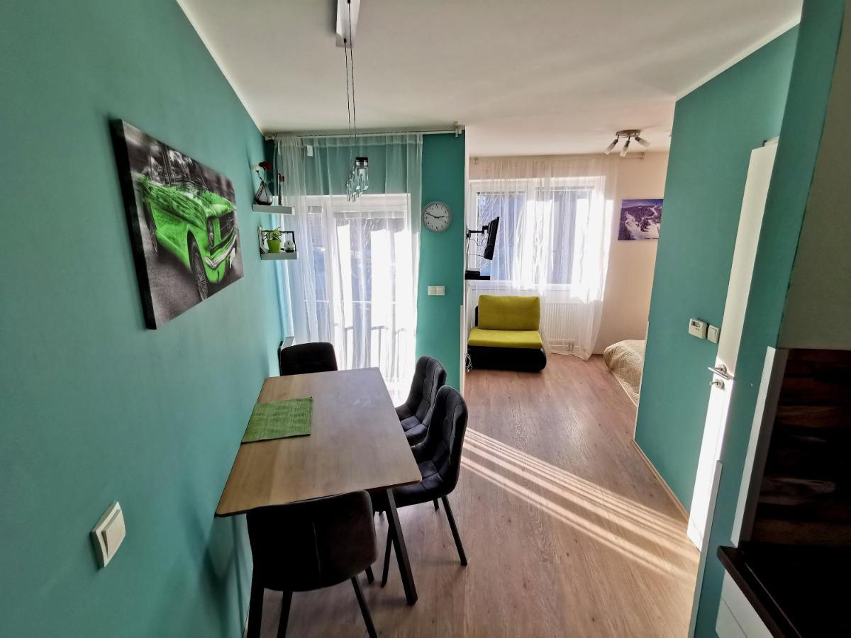 Apartman Mustang Klinovec Loučná pod Klínovcem Exteriör bild
